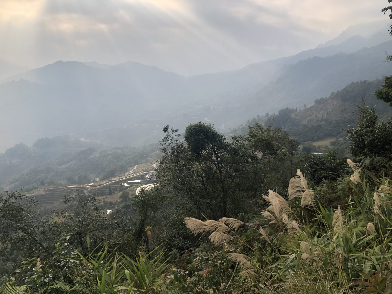 Cykloturistika mimo turistické trasy Vietnam: Objevte srdce nezkroceného severu